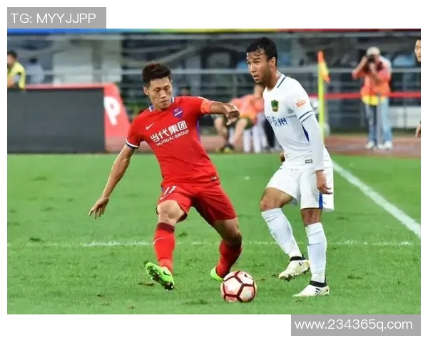 成都与重庆足球队对决赛后分析与经验总结